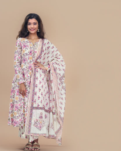 Pink Straight Floral Printed Kurta Set