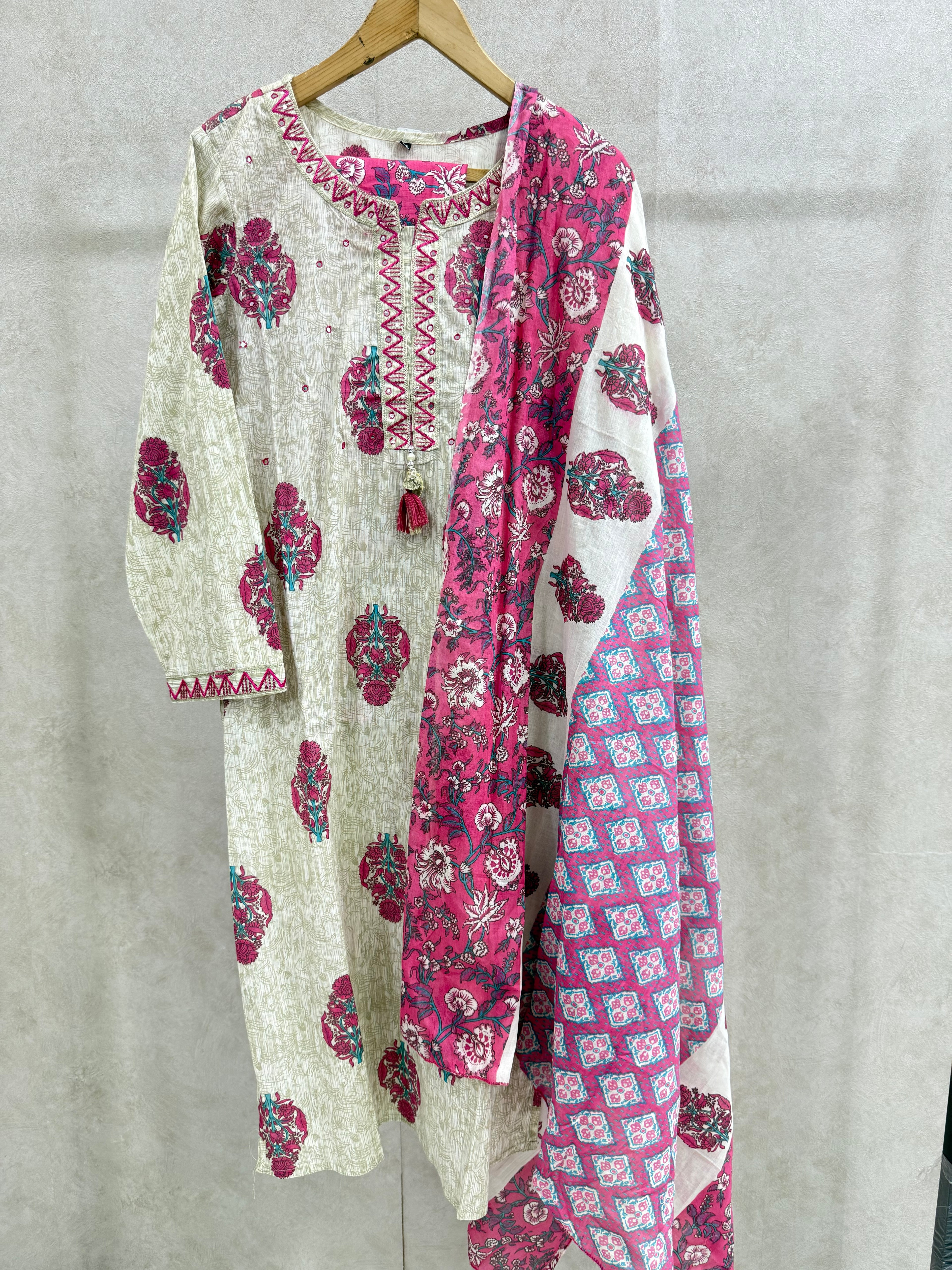 Ivory Bloom Cotton Kurta Set